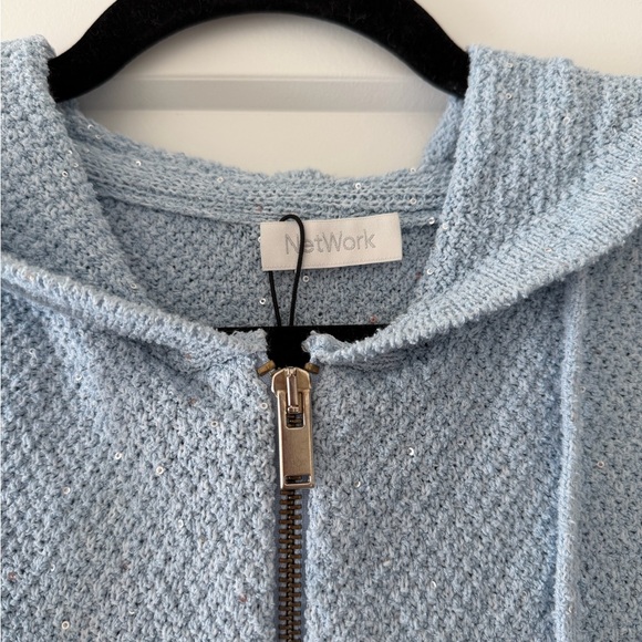 Network Women's Knit Hoodie and Shorts Set - Picture 4 of 13